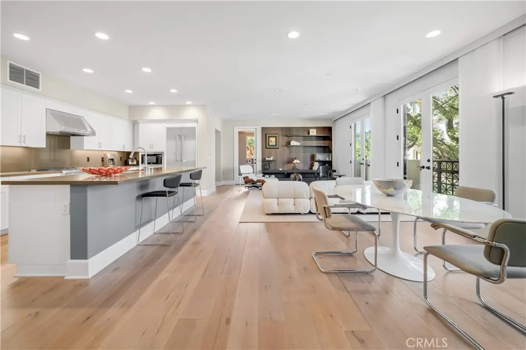 23500 Park Sorrento #D21, Calabasas, CA 91302 - Image #1