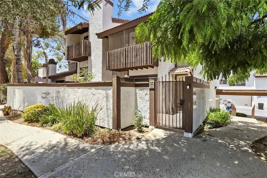 21535 Erwin Street #131, Woodland Hills, CA 91367 - Image #3