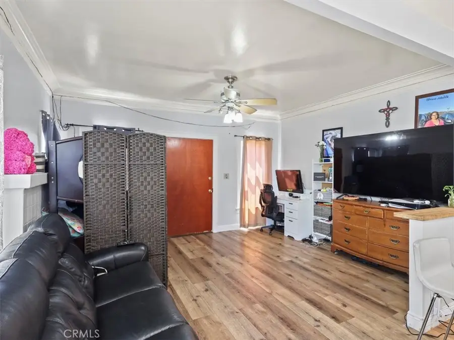 2245 W 27th Street, Los Angeles, CA 90018 - #3