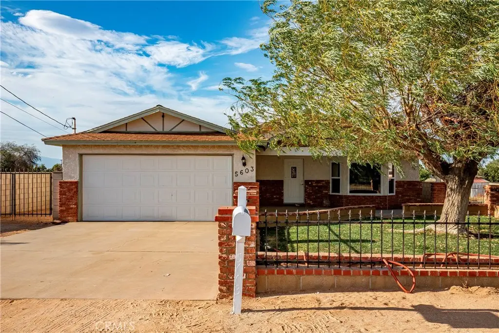 5603 W Avenue M2, Lancaster, CA 93536 - Image #1