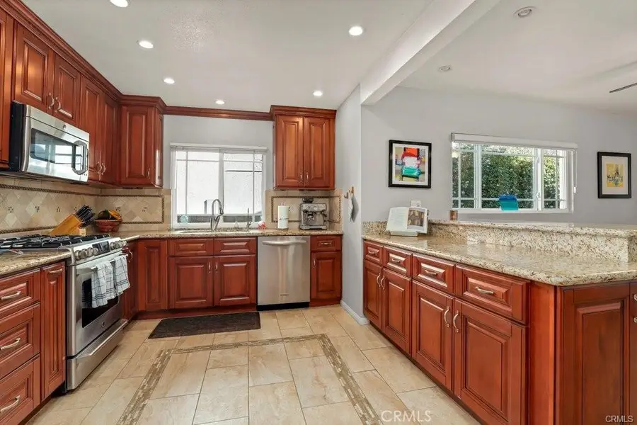 23344 Cedartown Street, Newhall, CA 91321 - Image #3