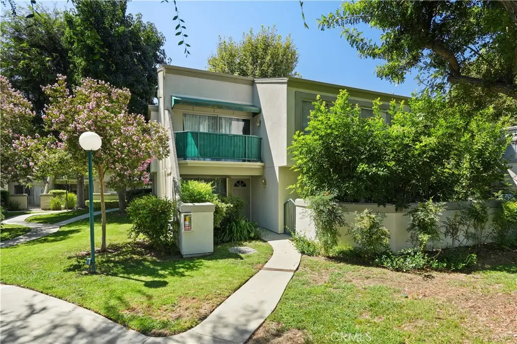 18526 Mayall Street #L, Northridge, CA 91324 - Image #1