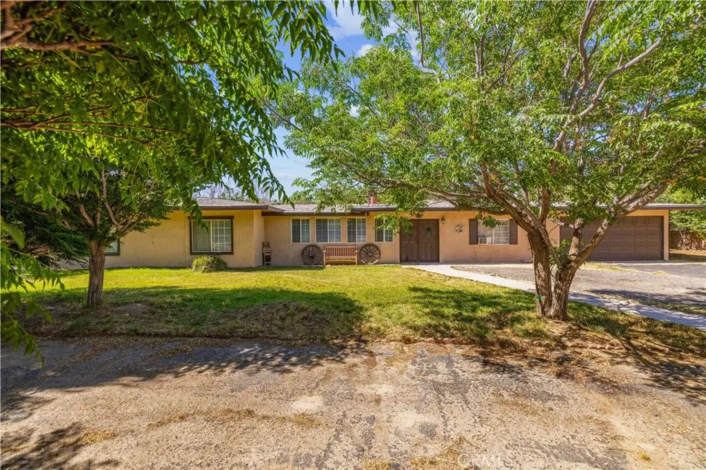 10333 E Avenue R8, Littlerock, CA 93543 - #1