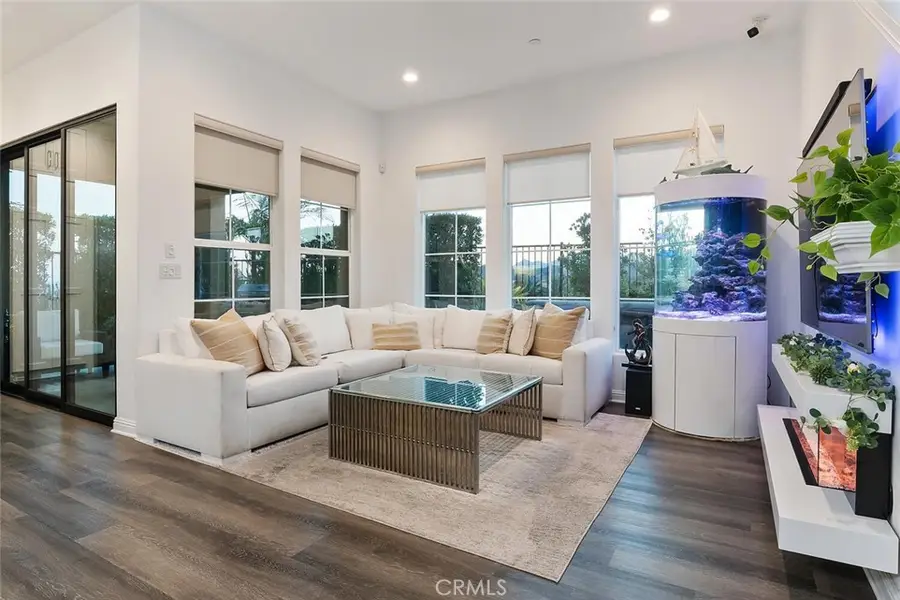 20732 W Beech Circle, Porter Ranch, CA 91326 - #2