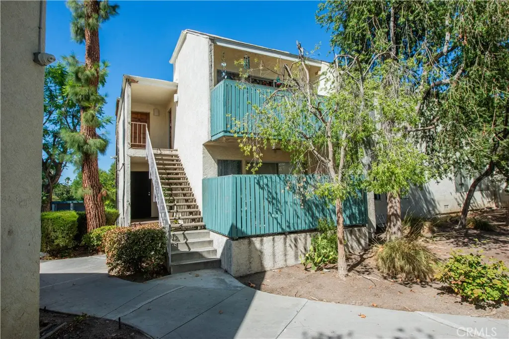 5700 Etiwanda Avenue #260, Tarzana, CA 91356 - Image #1
