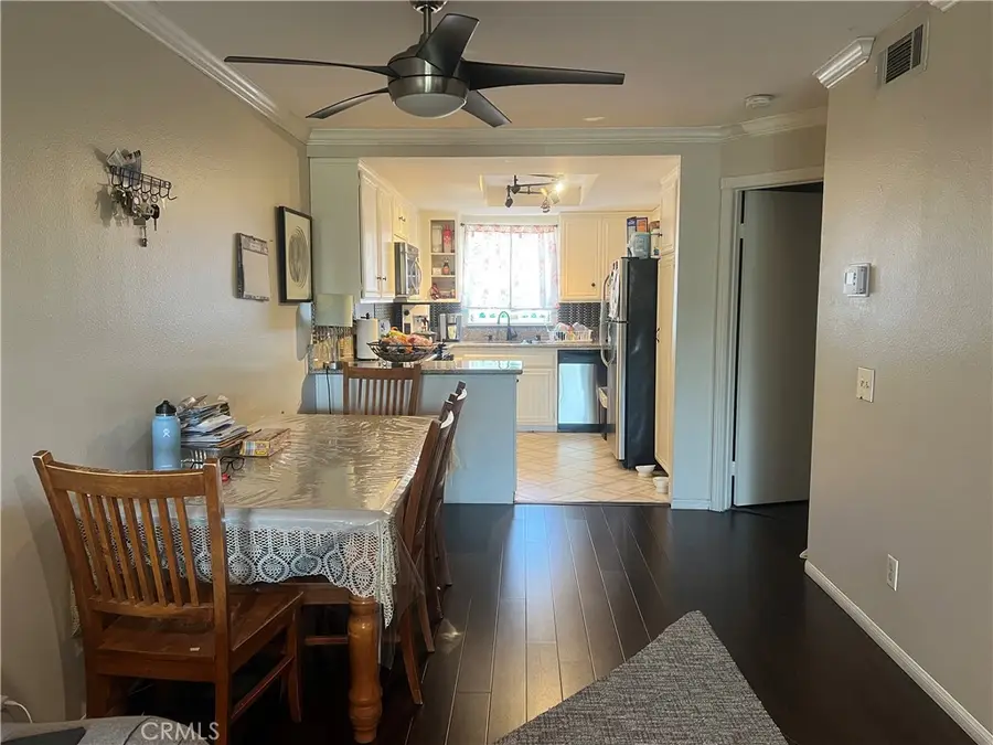 26961 Rainbow Glen Dr #733, Canyon Country, CA 91351 - Image #3