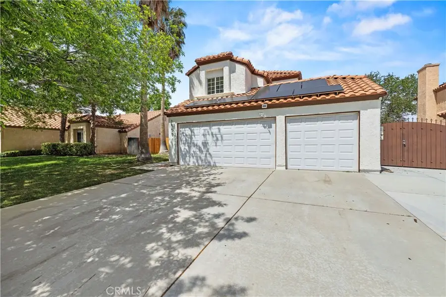 1555 Berkshire Dr., Palmdale, CA 93551 - Image #3