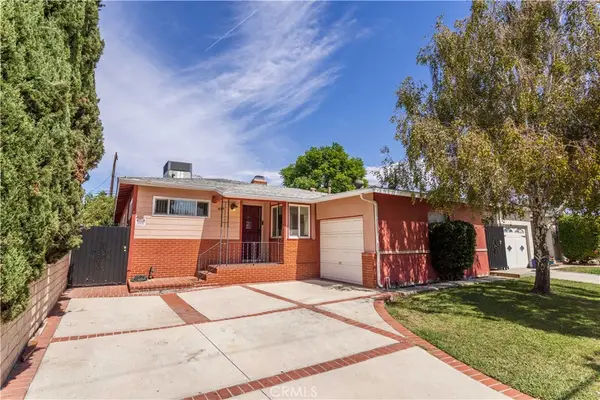 18715 Valerio, Reseda, CA 91335
