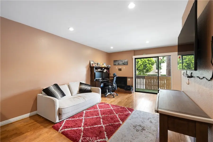 15215 Magnolia Boulevard #102, Sherman Oaks, CA 91403 - Image #3