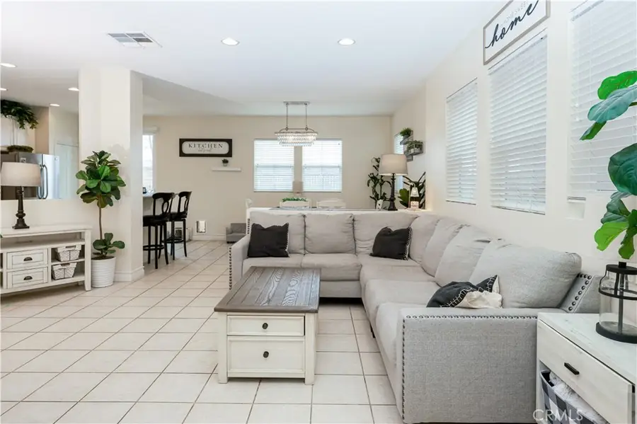 29338 Dakota Drive, Valencia, CA 91354 - Image #3