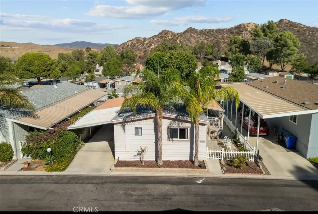 31208 Heavenly Way, Castaic, CA 91384 - #1