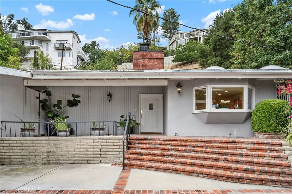 5111 San Feliciano, Woodland Hills, CA 91364 - Image #1