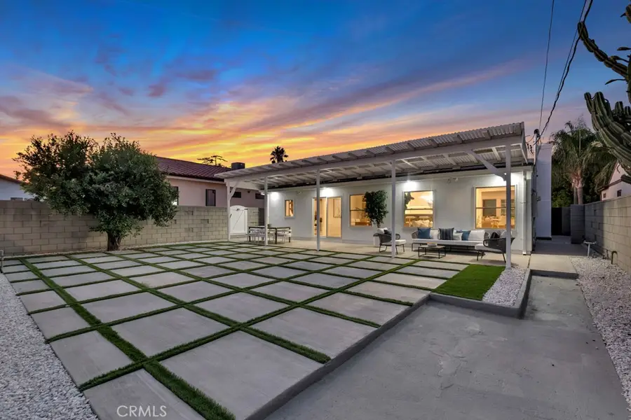 11344 Delano Street, North Hollywood, CA 91606 - #2