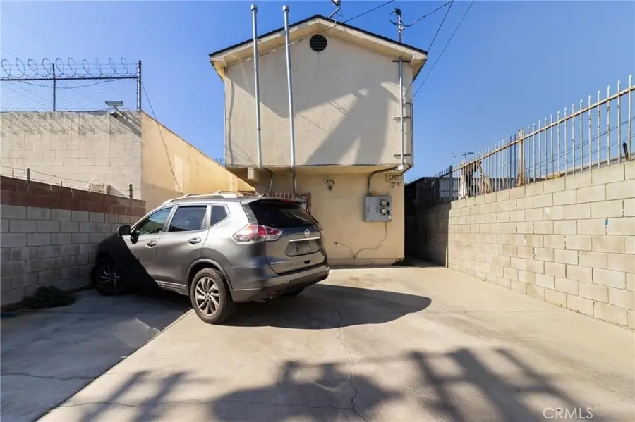 9714 S Main Street, Los Angeles, CA 90003 - Image #2