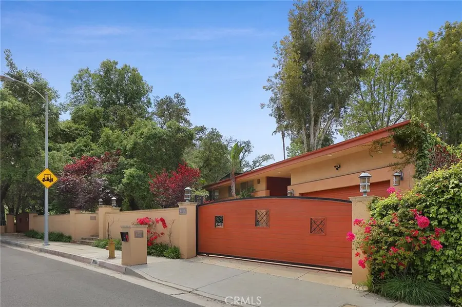 3951 Vanalden, Tarzana, CA 91356 - Image #2