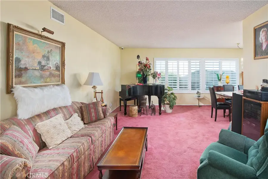 2204 2204 N Marter, Simi Valley, CA 93065 - Image #3