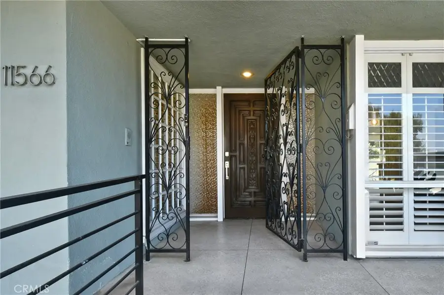 11566 Dona Teresa, Studio City, CA 91604 - Image #3