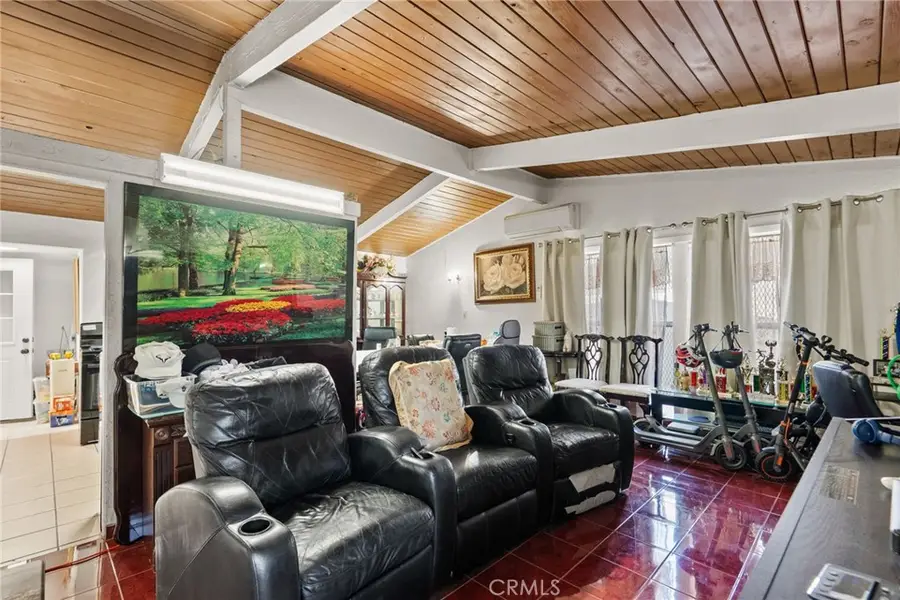 11819 Chivers Avenue, Pacoima, CA 91331 - Image #2