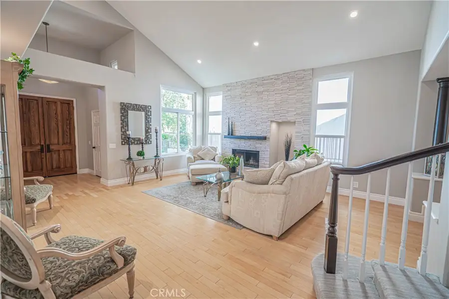 23678 White Oak Court, Santa Clarita, CA 91321 - Image #3