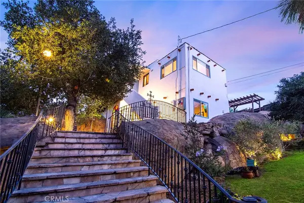 8500 Val Verde Drive, West Hills, CA 91304