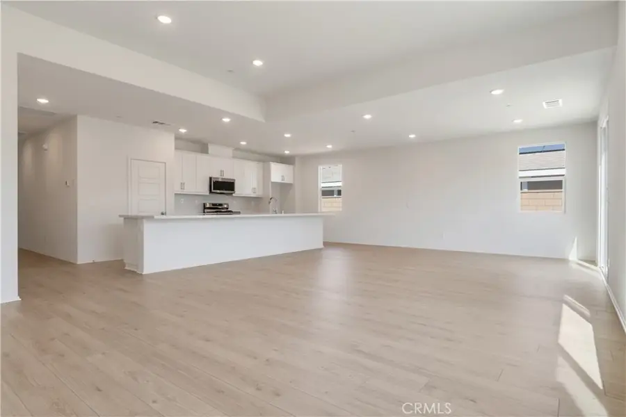 13845 Mesa View Drive, Victorville, CA 92392 - Image #3