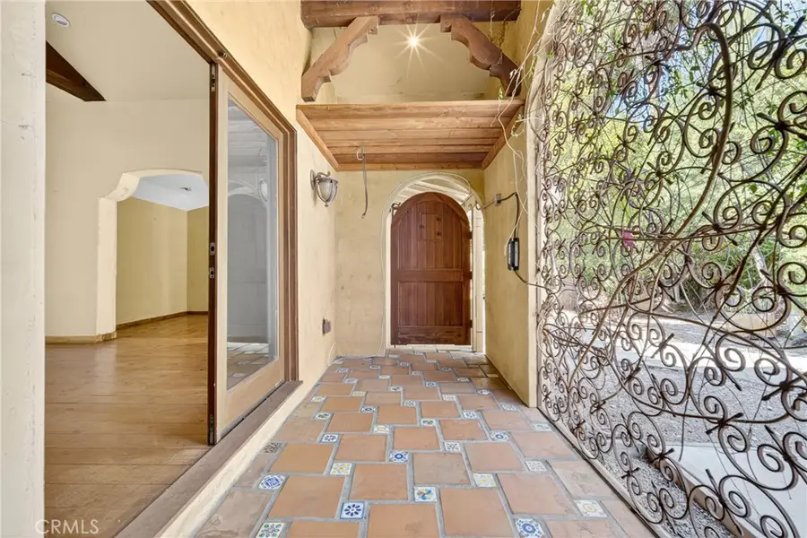 14720 Valerio, Van Nuys, CA 91405 - Image #3