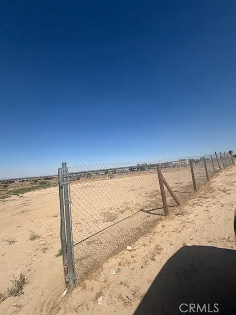 52 Vic Avenue T12 Vic, Palmdale, CA 93552 - Image #3