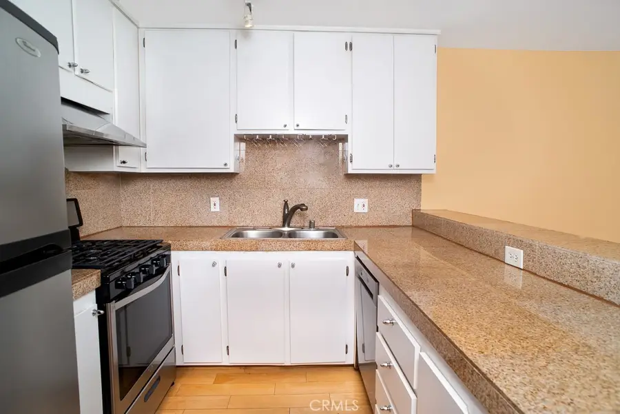 1940 N Highland #10, Los Angeles, CA 90068 - Image #3