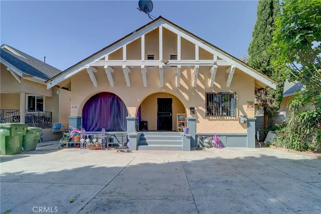 834 E 33rd Street, Los Angeles, CA 90011 - Image #1