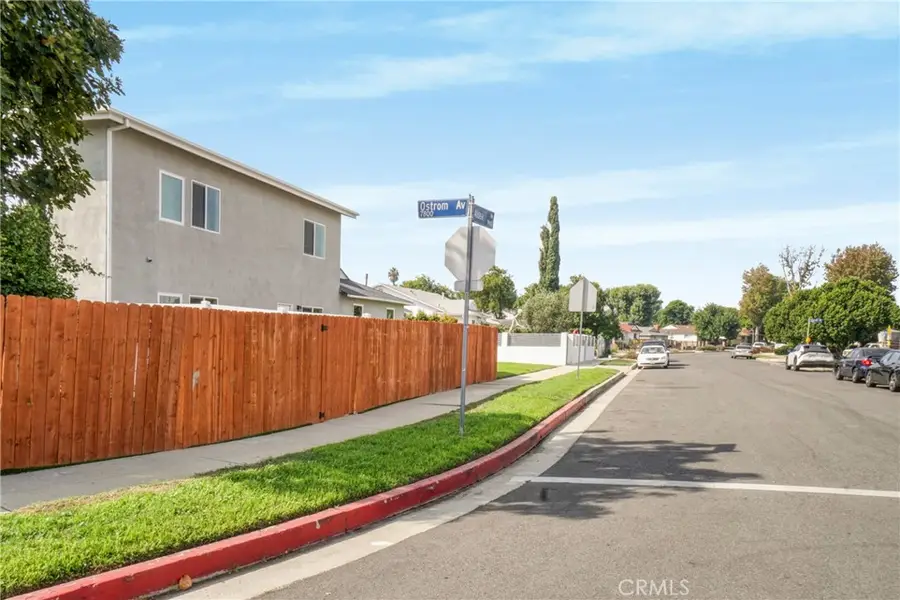 7909 Aldea Avenue, Lake Balboa, CA 91406 - #2