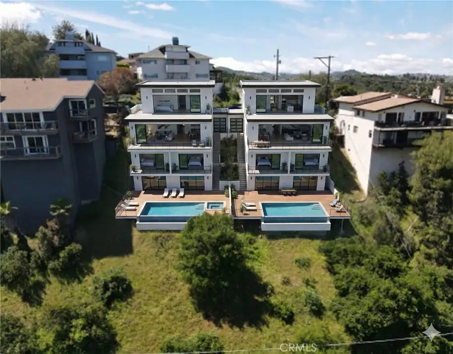 21478 Iglesia, Woodland Hills, CA 91364 - Image #2