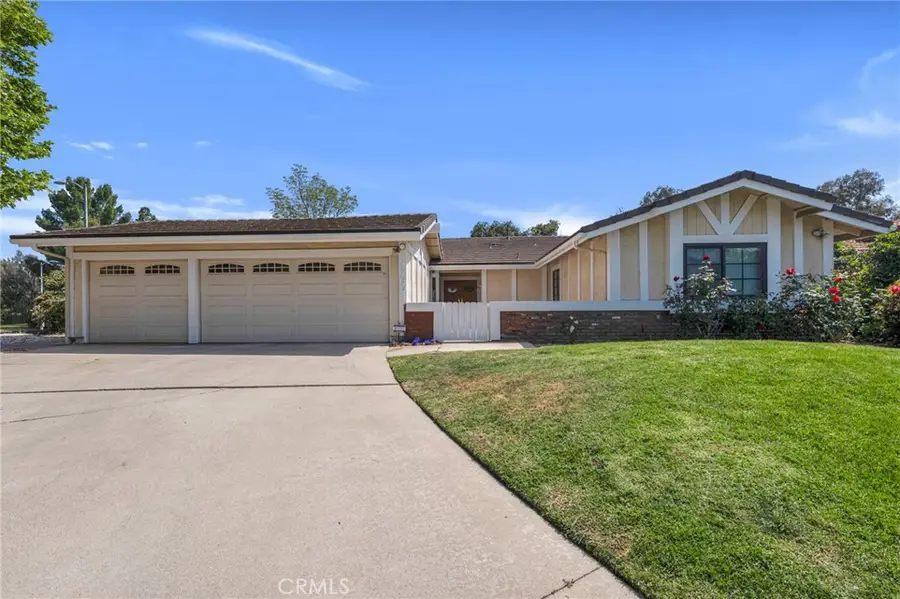 17004 Gledhill Street, Northridge, CA 91325 - Image #2