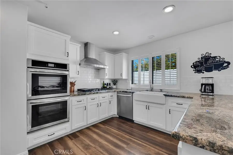 17004 Gledhill Street, Northridge, CA 91325 - Image #3