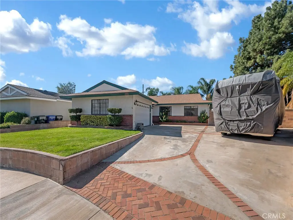 26721 Diaz Drive, Saugus, CA 91350 - Image #1