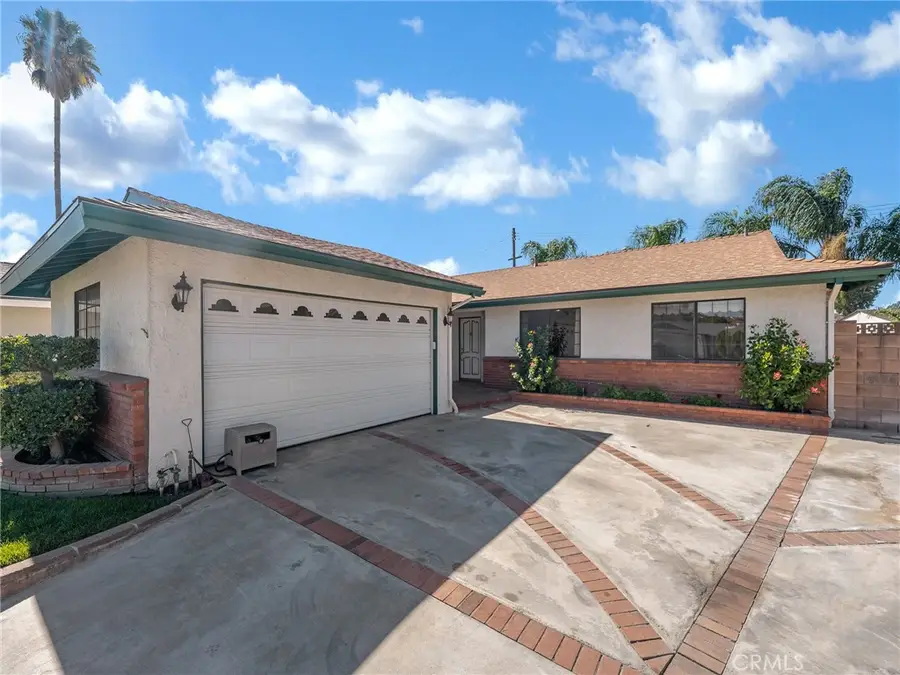 26721 Diaz Drive, Saugus, CA 91350 - Image #3