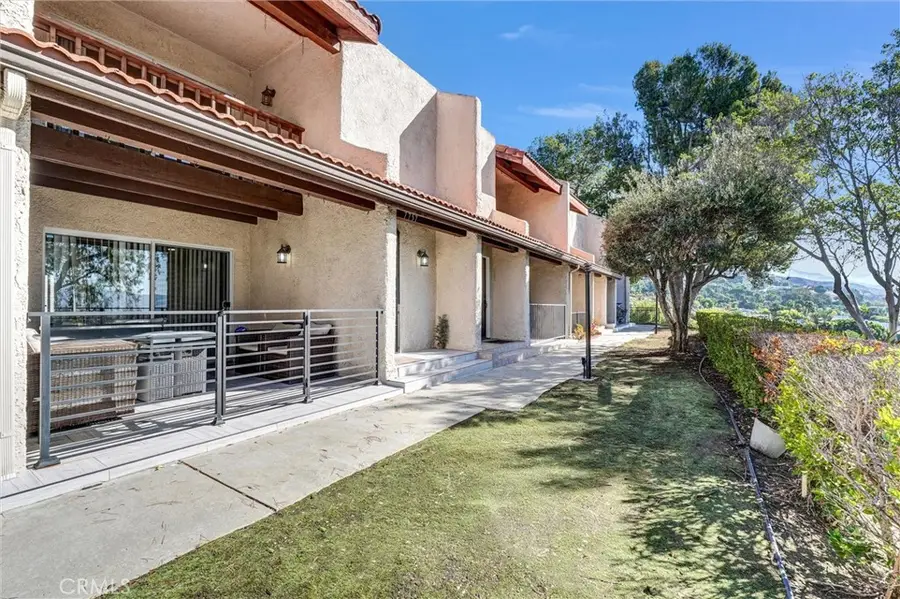 7757 Via Rosa Maria, Burbank, CA 91504 - Image #3