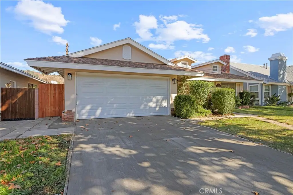 19615 Cedarcreek, Canyon Country, CA 91351 - Image #1