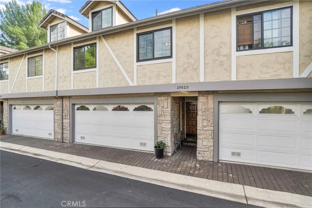 29623 Strawberry Hill, Agoura Hills, CA 91301 - Image #1