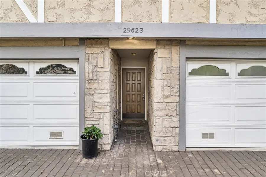 29623 Strawberry Hill, Agoura Hills, CA 91301 - Image #3