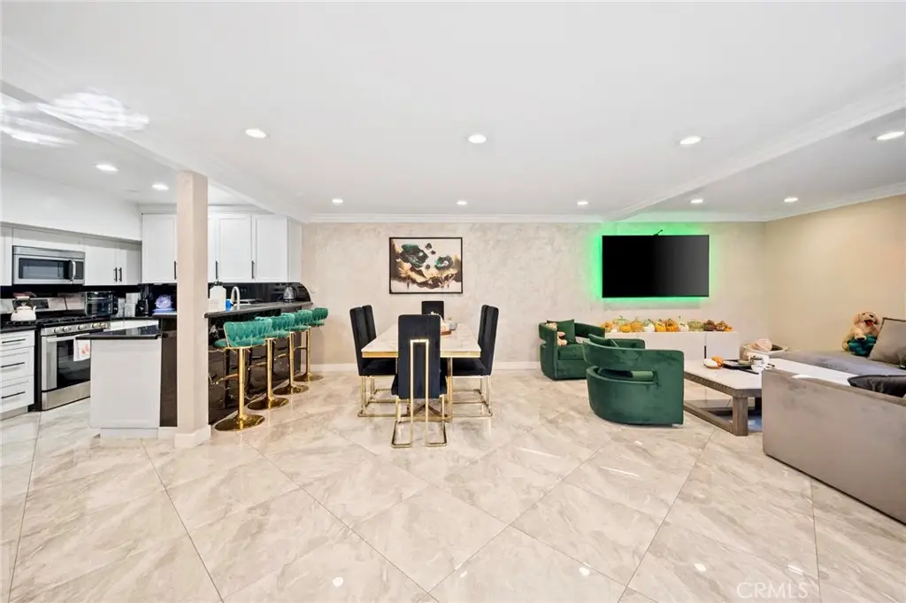 7924 Woodman Avenue #78, Panorama City, CA 91402 - Image #1