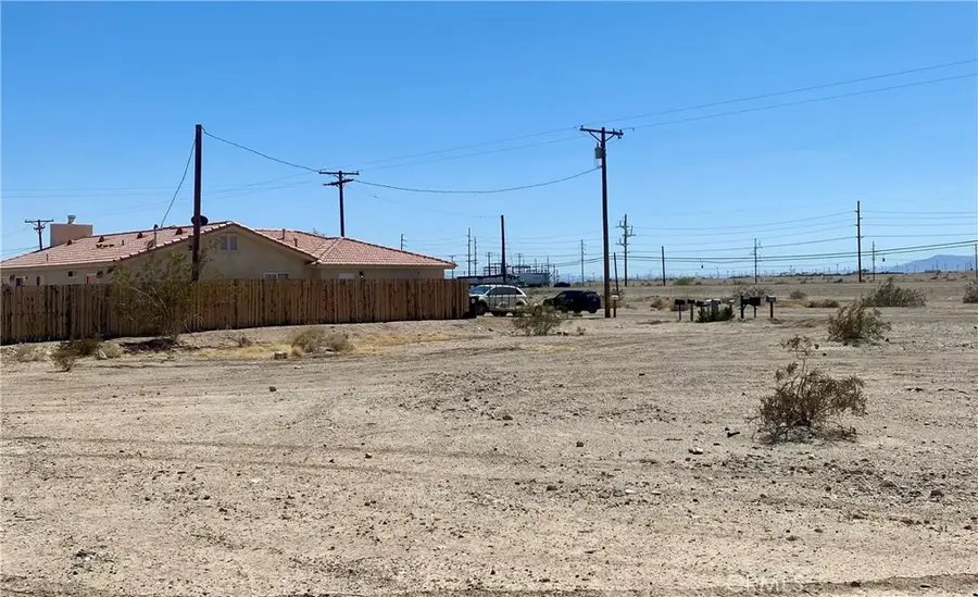 2204 Azure Street, Thermal, CA 92274 - Image #2