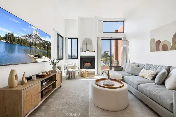 7826 Topanga Canyon Boulevard #301, Canoga Park, CA 91304