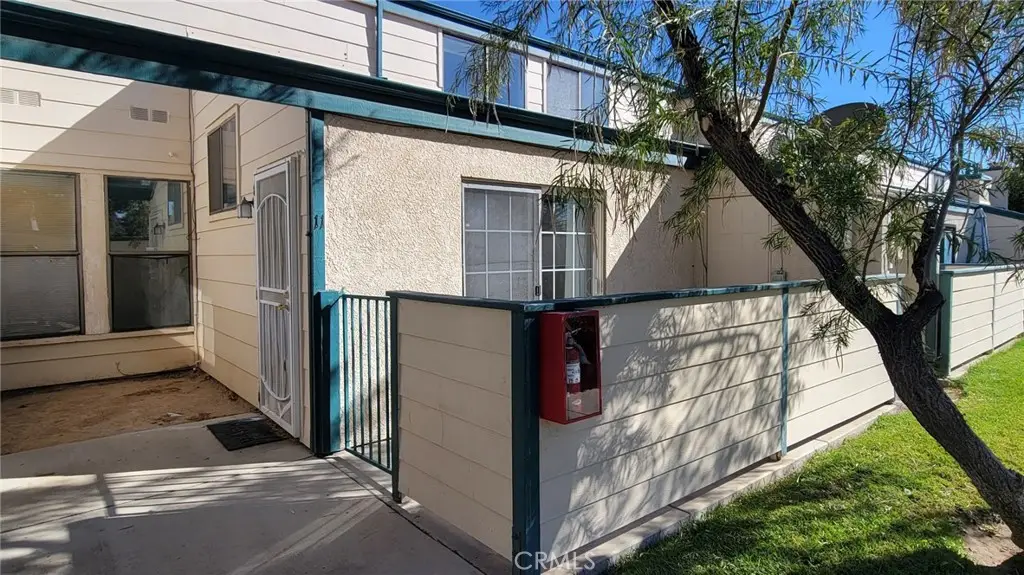 44520 15th East E #11, Lancaster, CA 93535 - Image #1