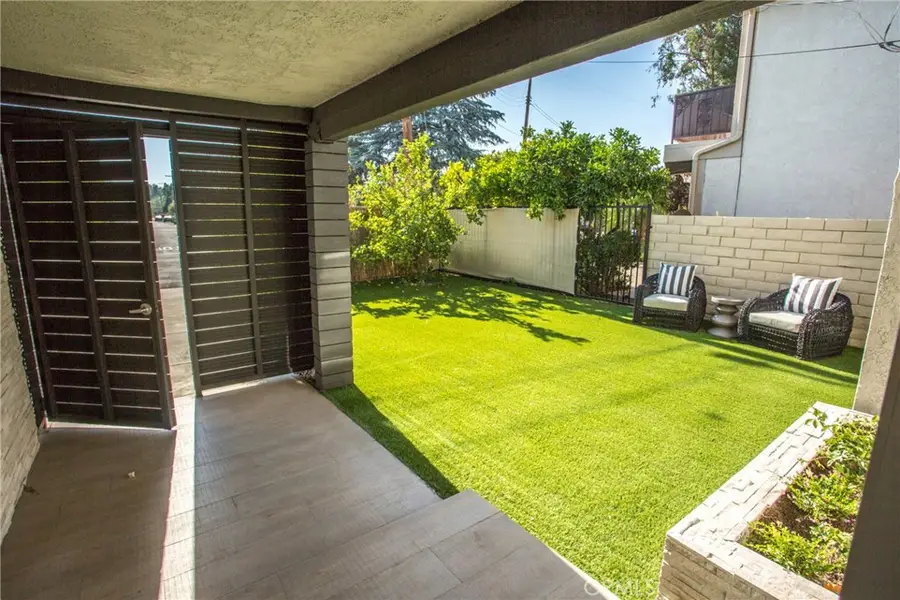 5714 Vantage Avenue, Valley Village, CA 91607 - Image #2