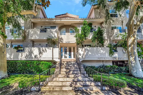 14727 Magnolia Boulevard #126, Sherman Oaks, CA 91403