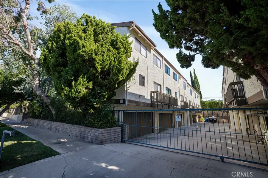 4222 Troost Avenue #21, Studio City, CA 91604 - Image #2