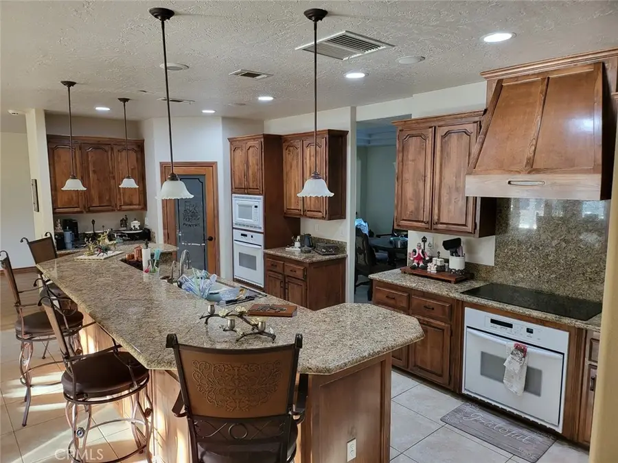 9968 Silver Rock Road, Pinon Hills, CA 92372 - Image #3