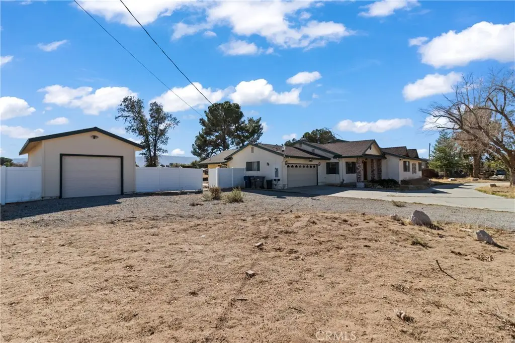 2110 W Avenue M8, Palmdale, CA 93551 - Image #1