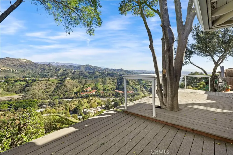 7027 Macapa, Los Angeles, CA 90068 - Image #2