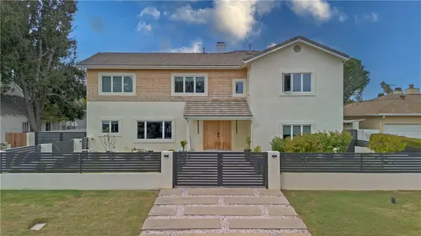 5439 Gentry Avenue, Valley Village, CA 91607